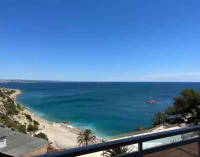 Apartamento con la vista espectacular al mar